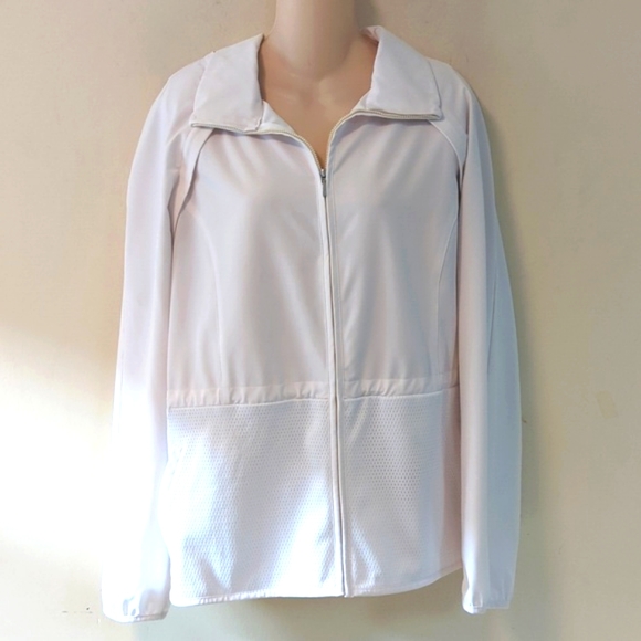 Chico’s Zenergy Golf Convertible Mesh Jacket - Picture 4 of 16